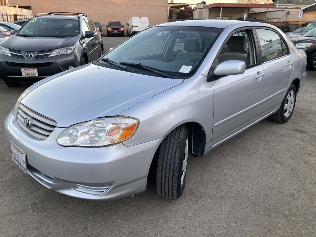 2004 Toyota Corolla Image 8