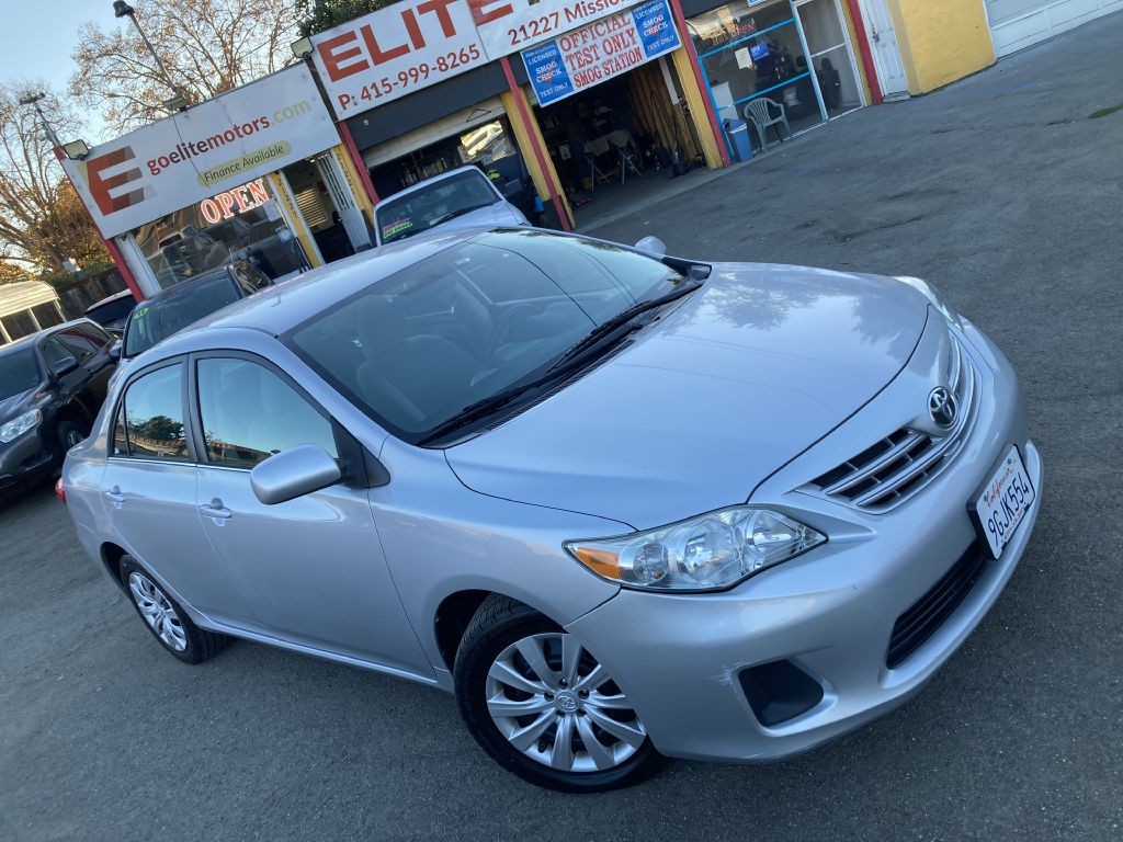 2013 Toyota Corolla Image 2