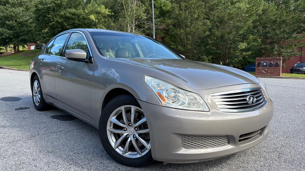 2009 INFINITI G37 Image 2