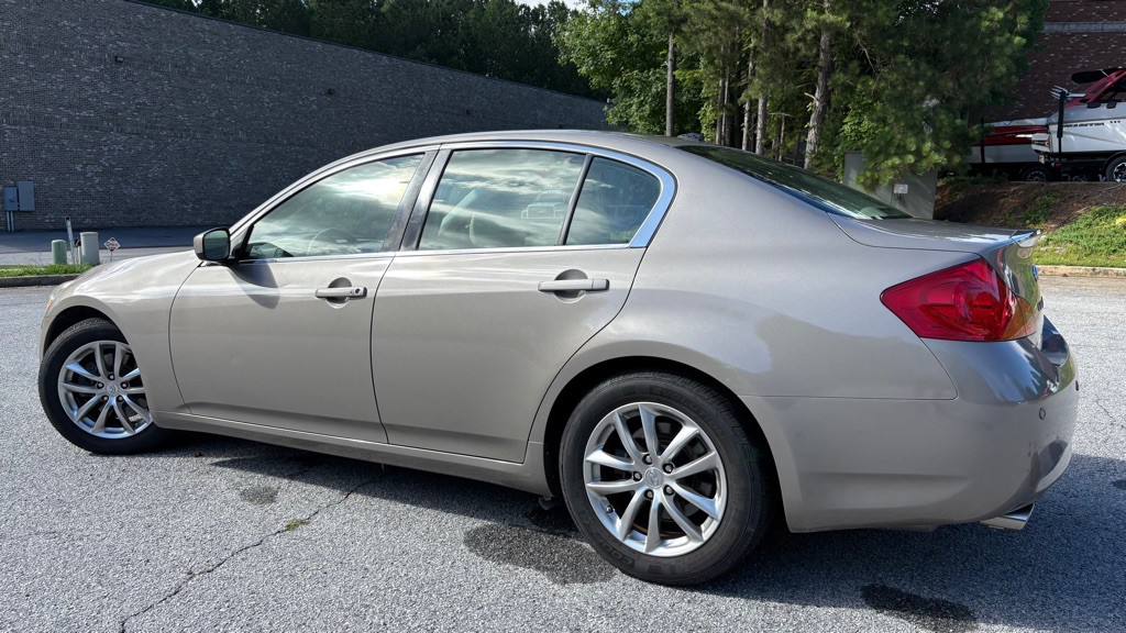 2009 INFINITI G37 Image 3