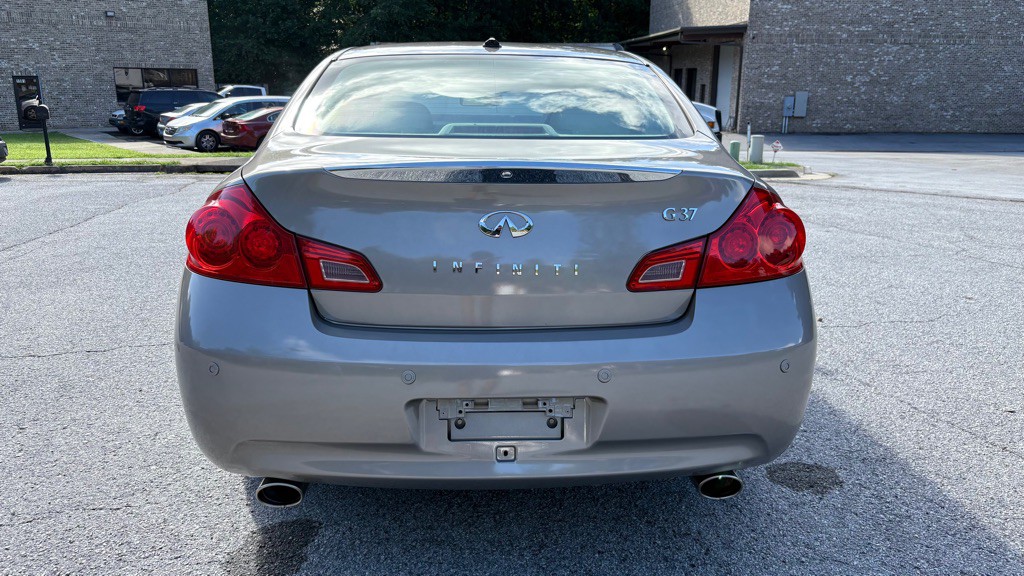 2009 INFINITI G37 Image 5
