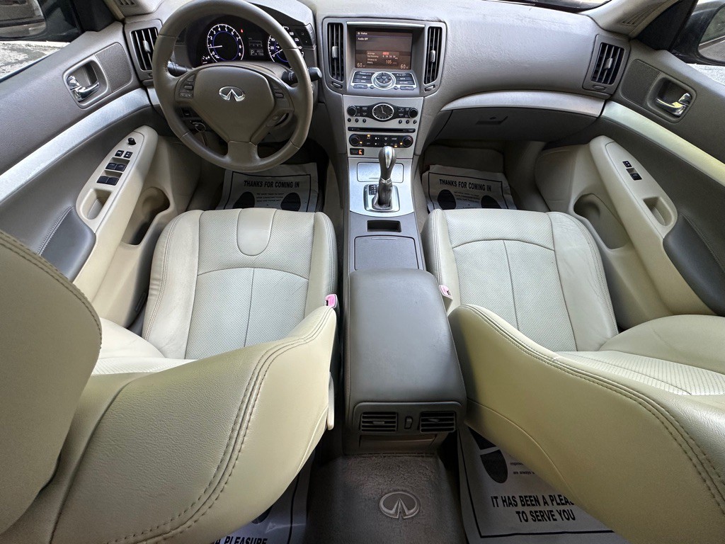 2009 INFINITI G37 Image 18