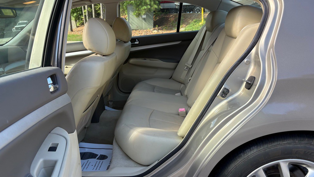 2009 INFINITI G37 Image 19
