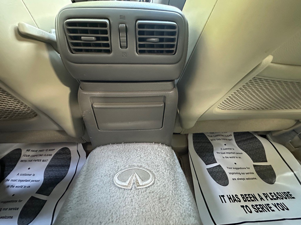 2009 INFINITI G37 Image 20
