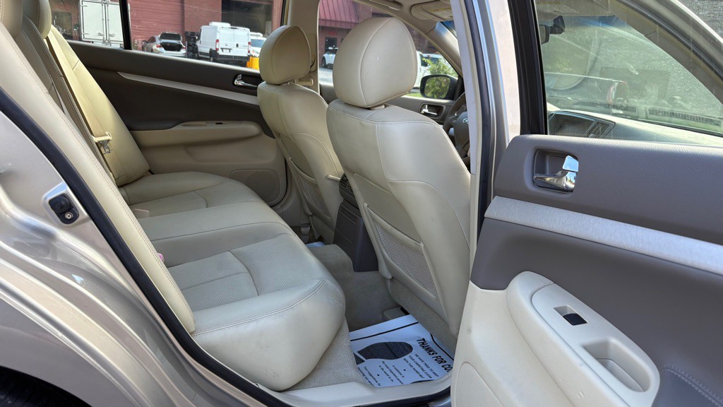 2009 INFINITI G37 Image 21