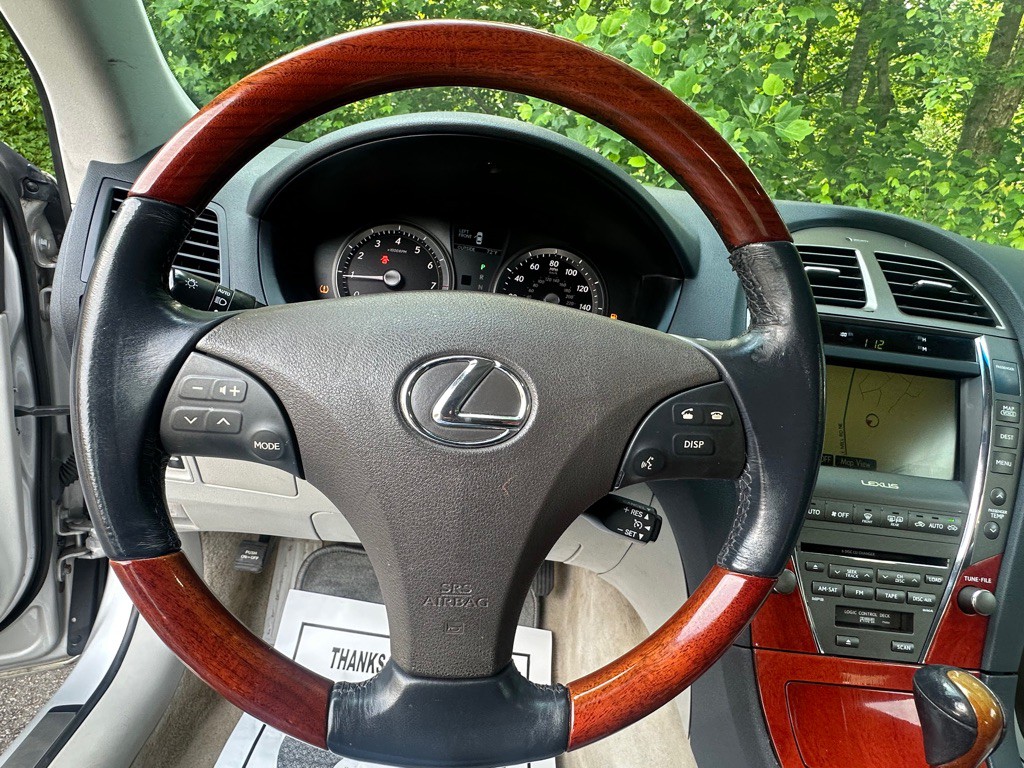 2007 Lexus ES 350 Image 17