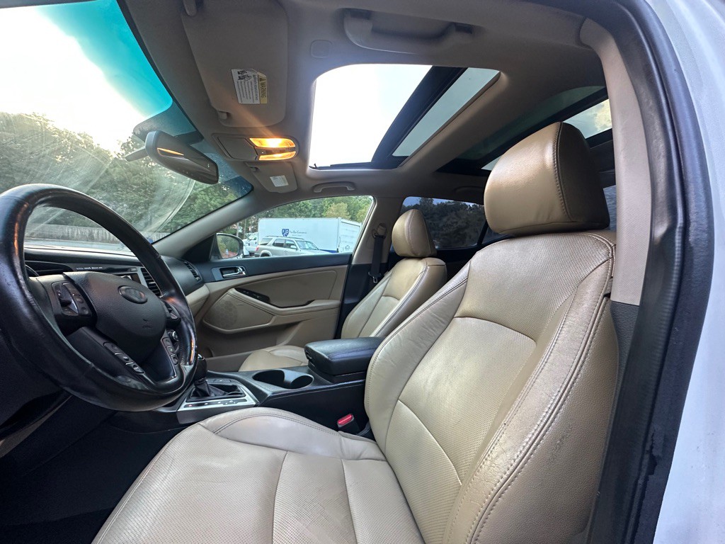 2012 Kia Optima Image 12