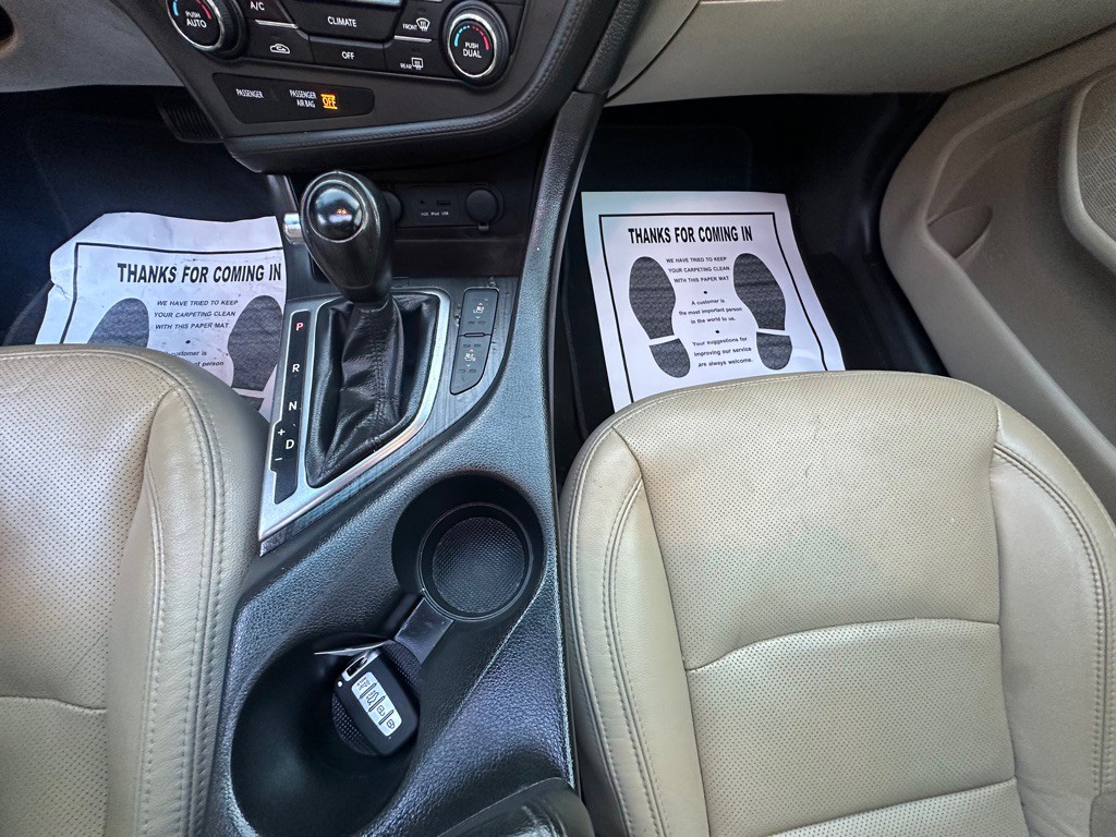 2012 Kia Optima Image 23