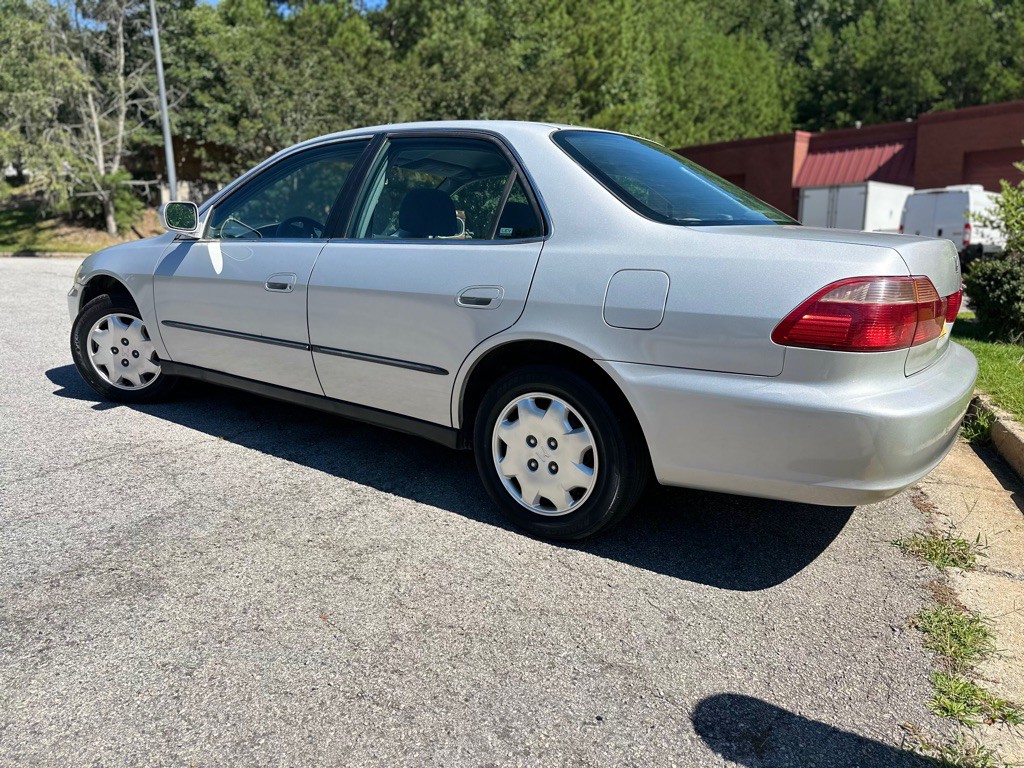 2000 Honda Accord Image 4