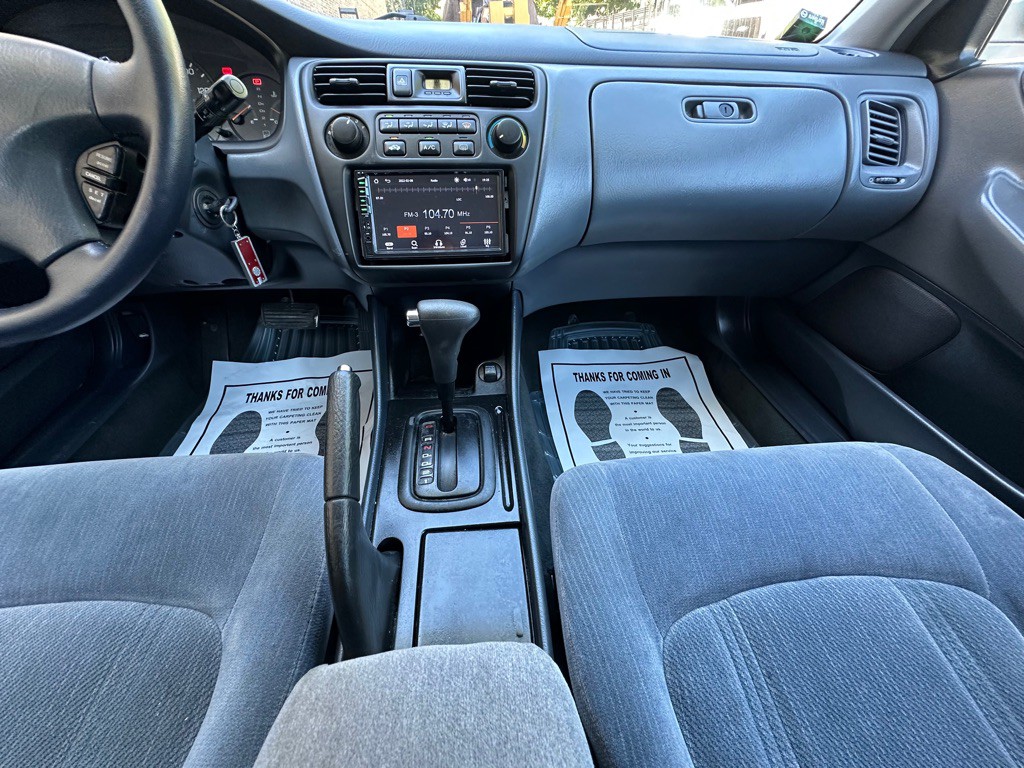 2000 Honda Accord Image 13