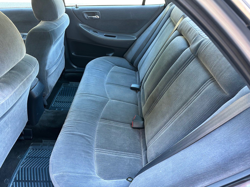 2000 Honda Accord Image 17