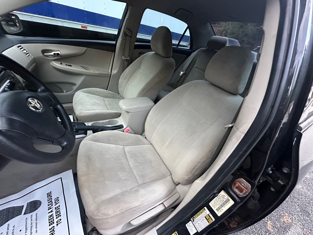 2012 Toyota Corolla Image 12