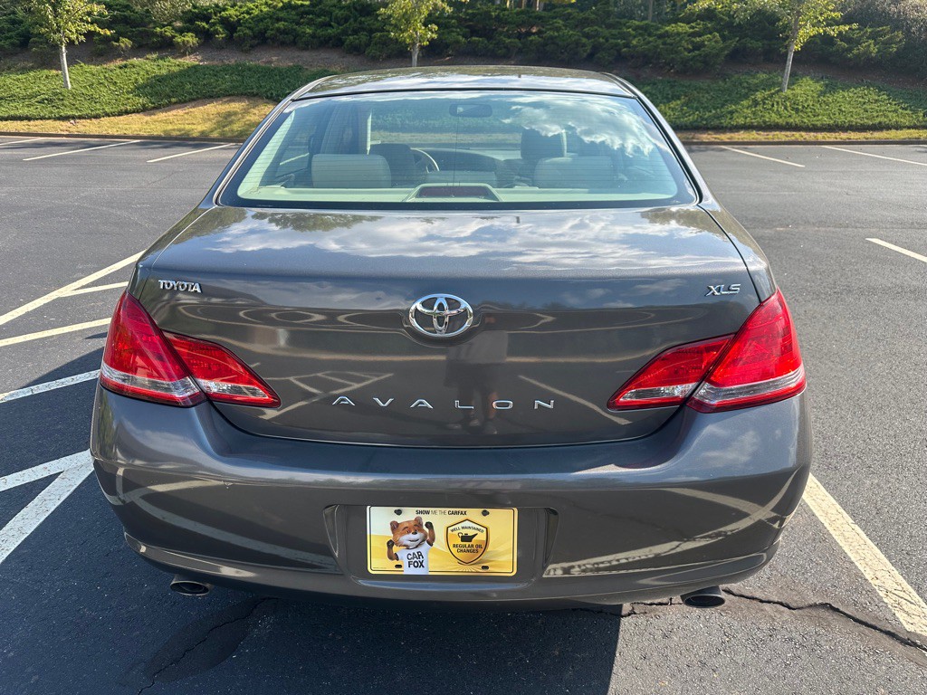 2006 Toyota Avalon Image 1