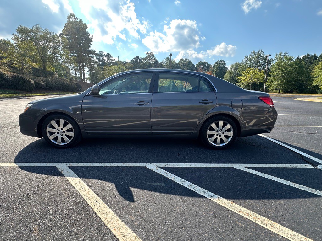 2006 Toyota Avalon Image 2