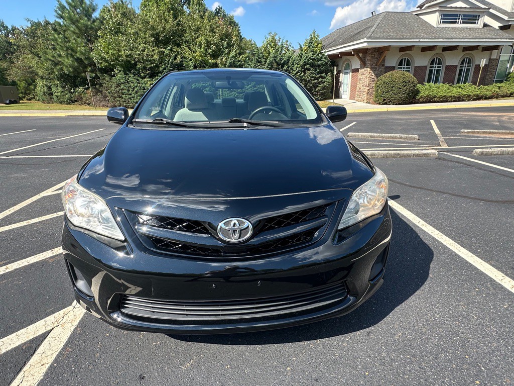 2011 Toyota Corolla Image 2