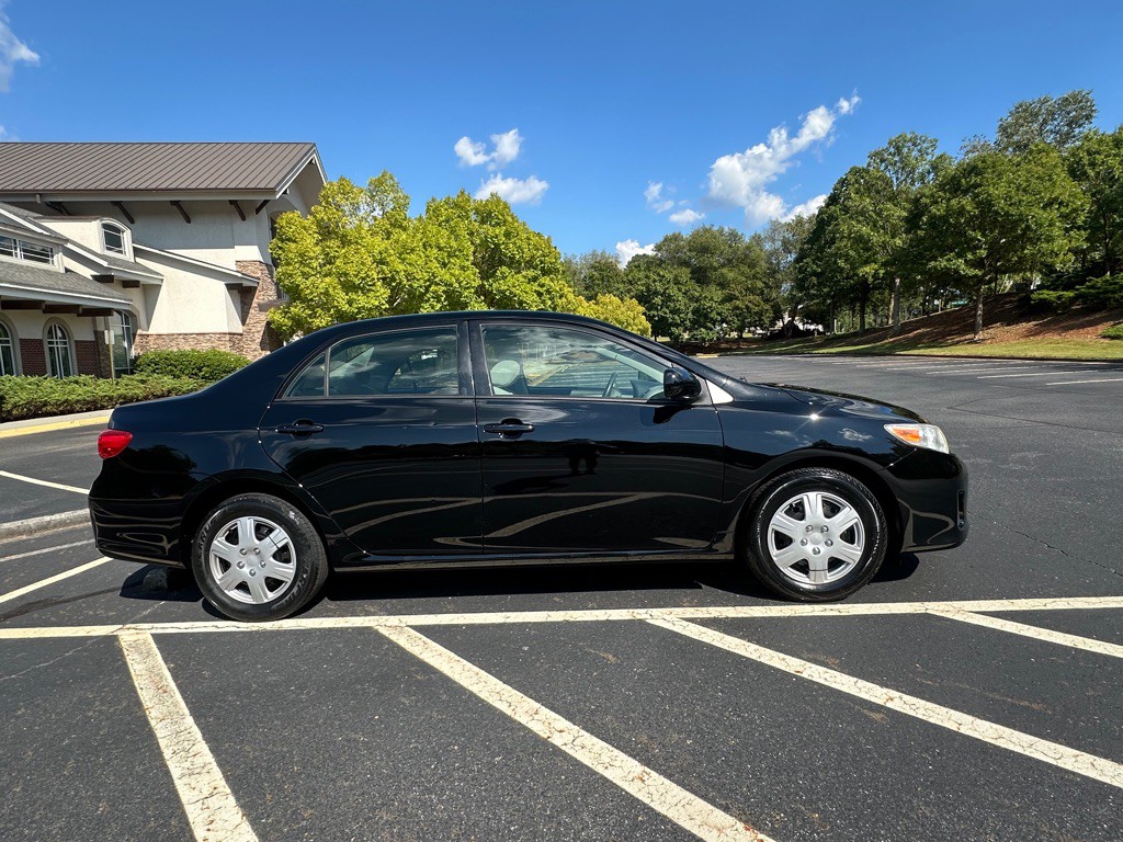 2011 Toyota Corolla Image 3