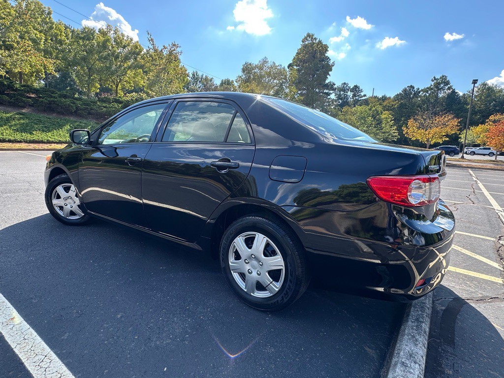 2011 Toyota Corolla Image 8
