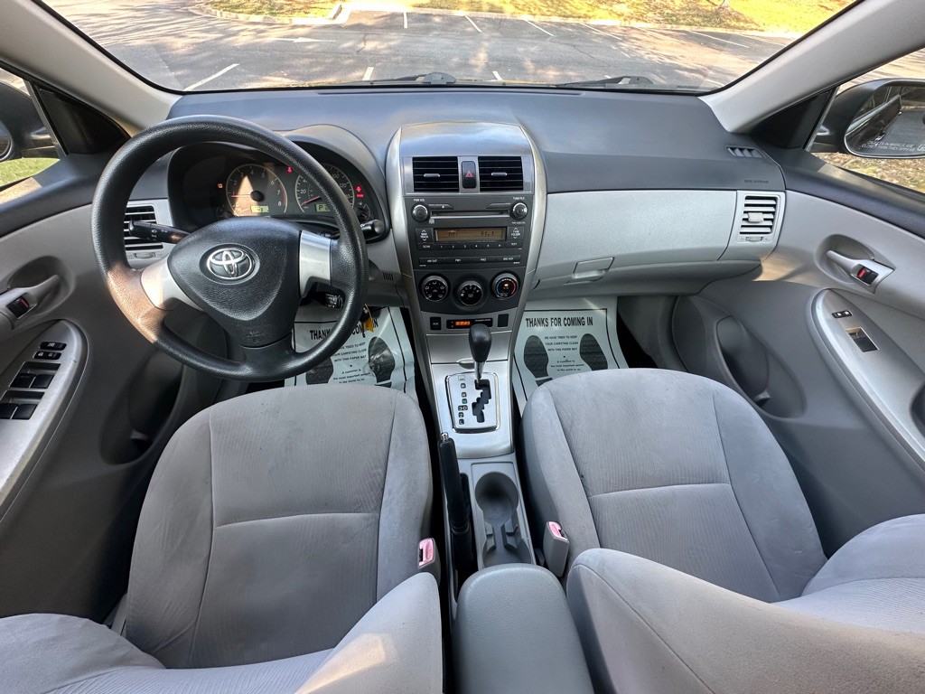 2011 Toyota Corolla Image 13