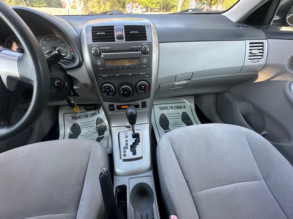 2011 Toyota Corolla Image 14