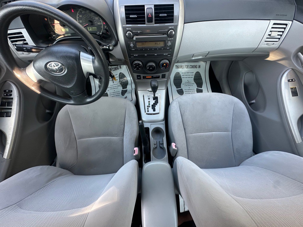 2011 Toyota Corolla Image 19
