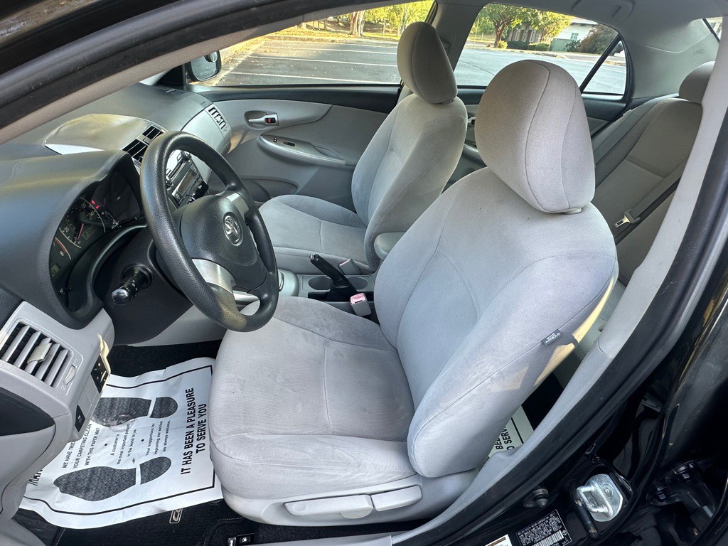 2011 Toyota Corolla Image 20