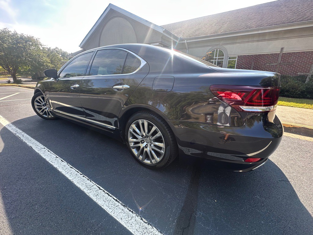 2015 Lexus LS 460 Image 6