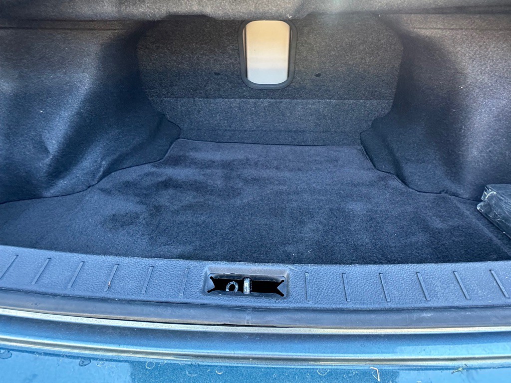 2009 INFINITI G37 Image 10