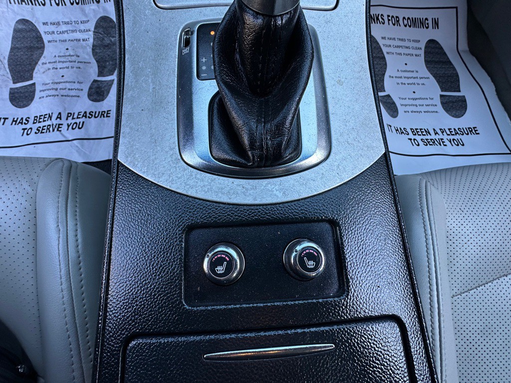 2009 INFINITI G37 Image 15