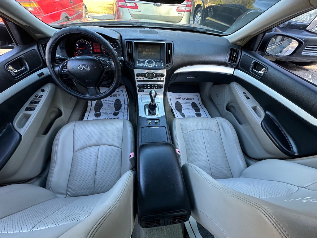 2009 INFINITI G37 Image 20