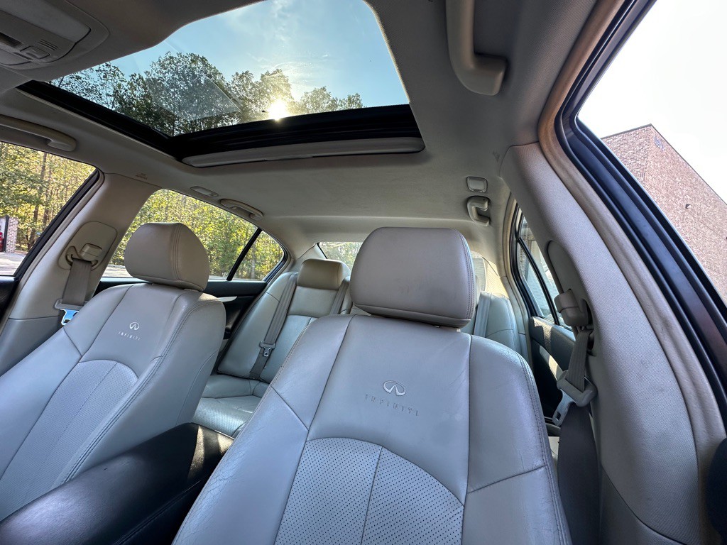 2009 INFINITI G37 Image 22