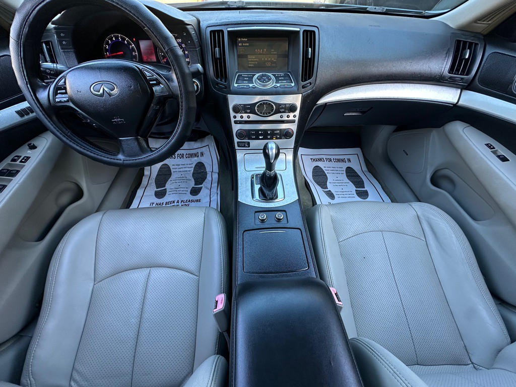 2009 INFINITI G37 Image 23