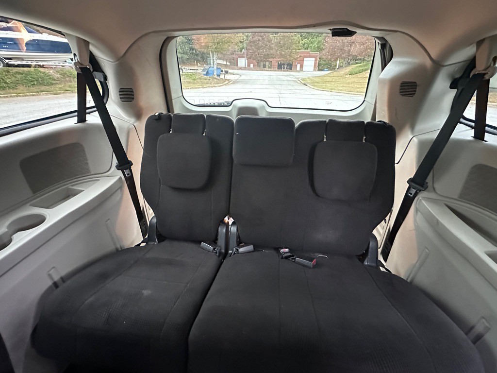 2012 Chrysler Town & Country Image 30