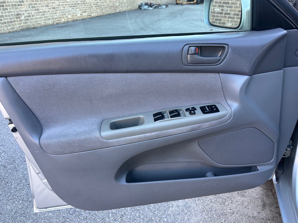 2002 Toyota Camry Image 12