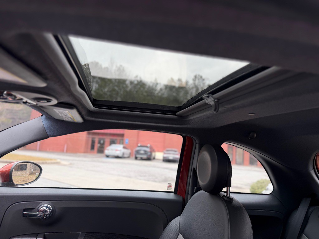 2012 FIAT 500 Image 16