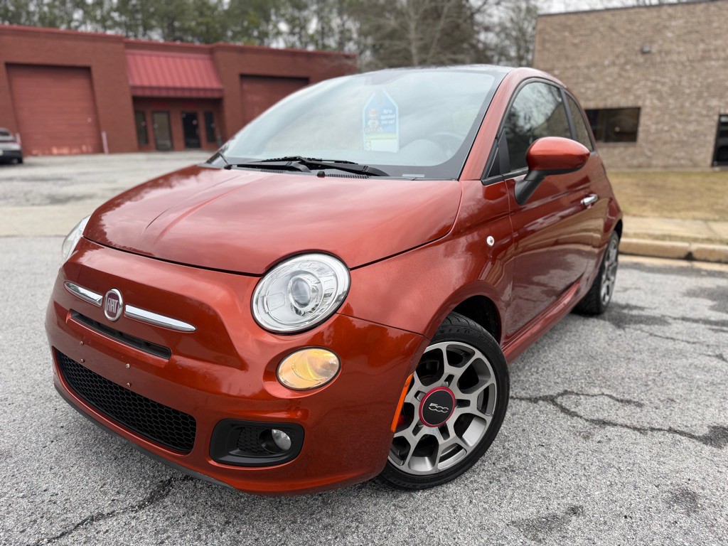 2012 FIAT 500 Image 1