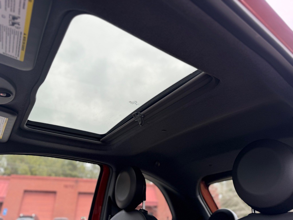 2012 FIAT 500 Image 18