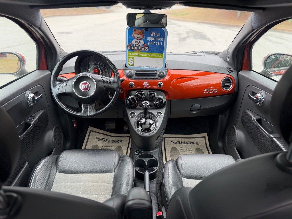 2012 FIAT 500 Image 19