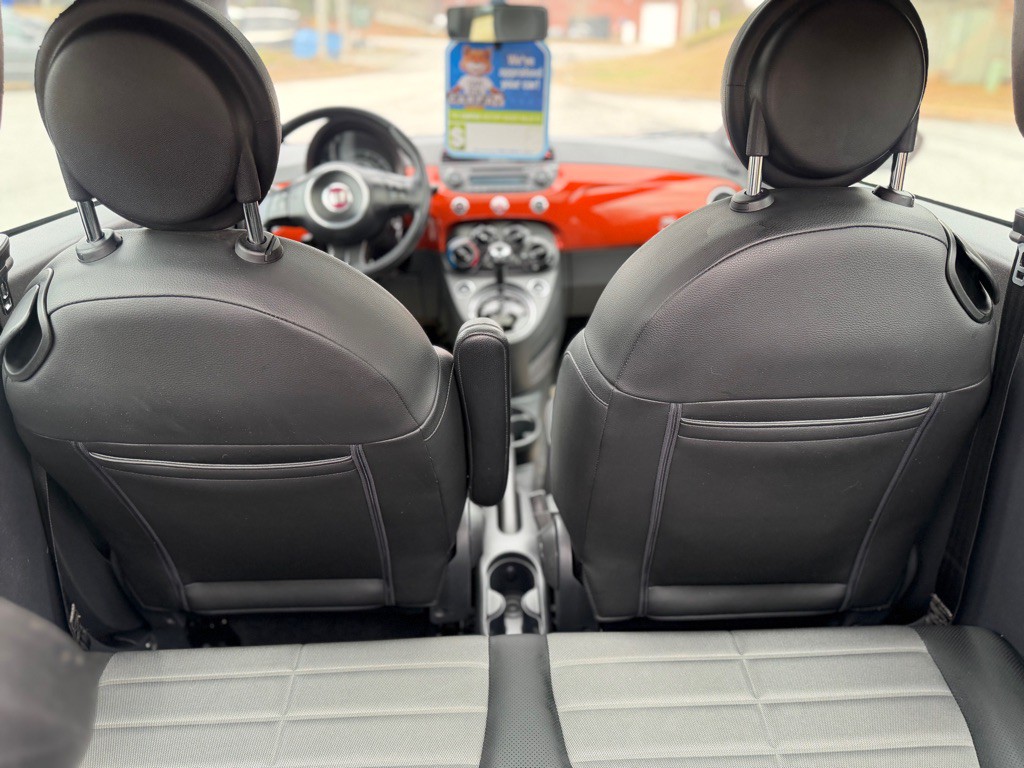 2012 FIAT 500 Image 21