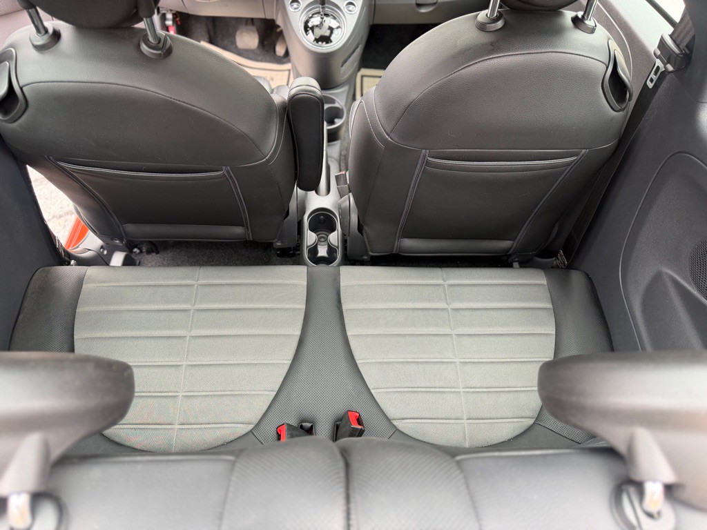 2012 FIAT 500 Image 22