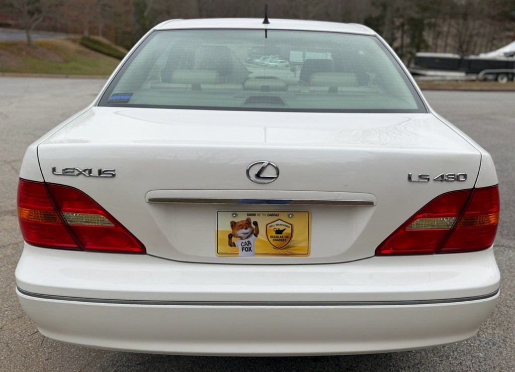 2002 Lexus LS 430 Image 8