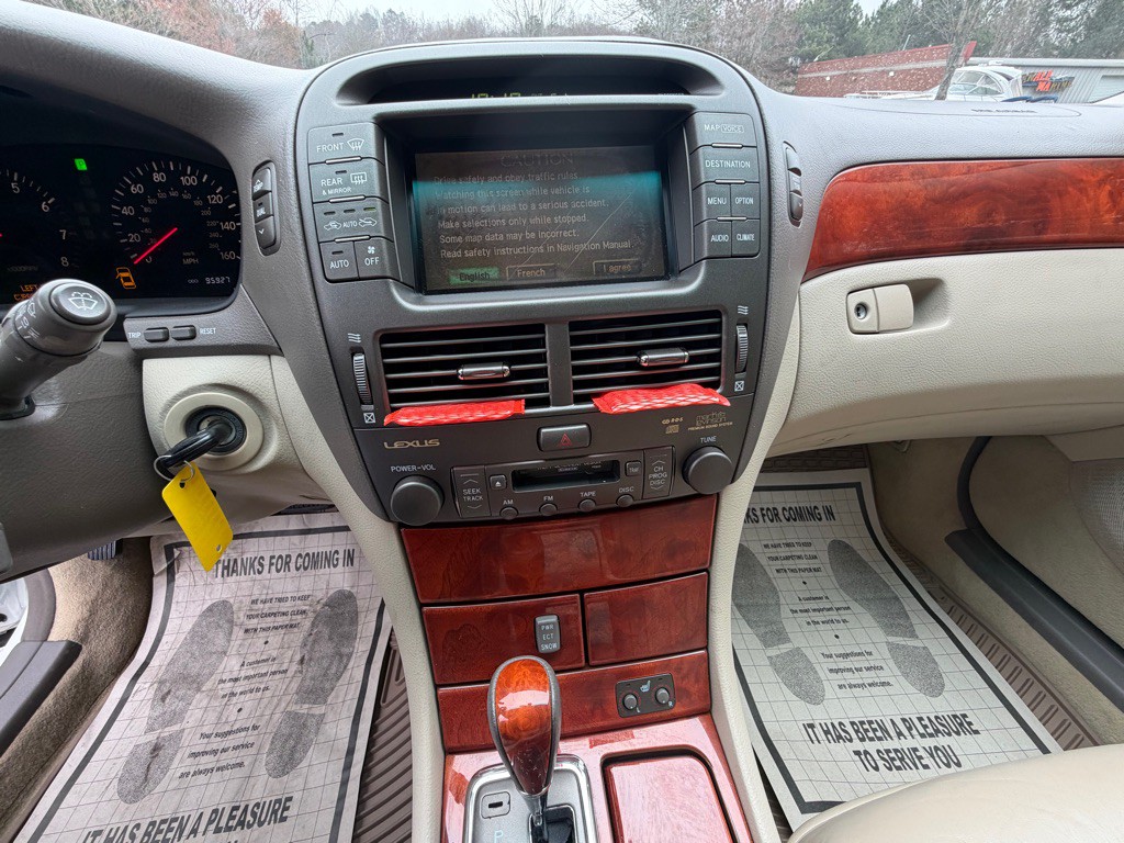 2002 Lexus LS 430 Image 25
