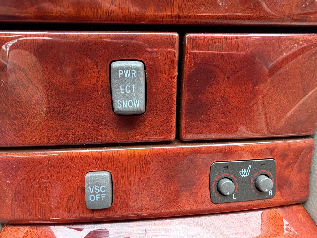 2002 Lexus LS 430 Image 30