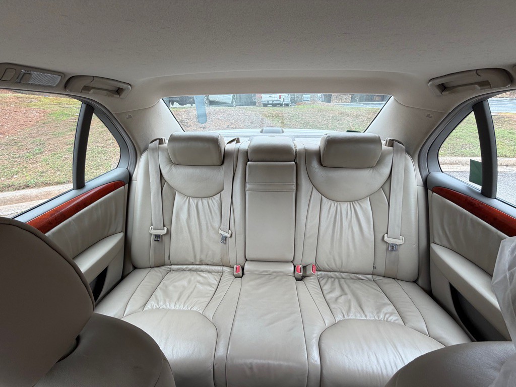 2002 Lexus LS 430 Image 36