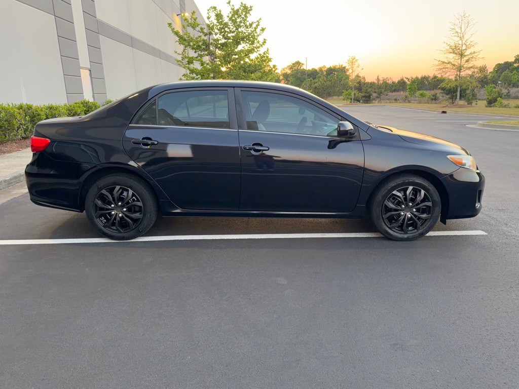 2013 Toyota Corolla Image 4