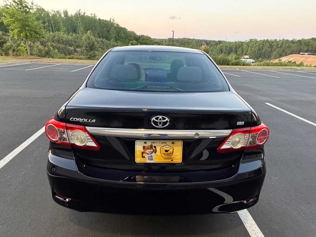 2013 Toyota Corolla Image 5