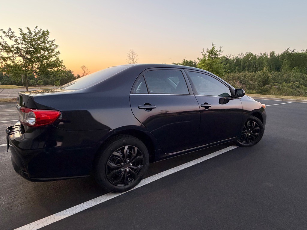 2013 Toyota Corolla Image 8