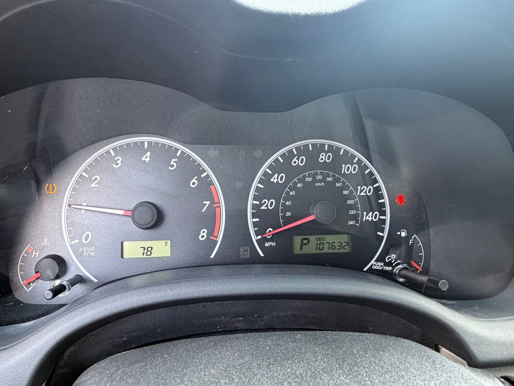 2013 Toyota Corolla Image 12