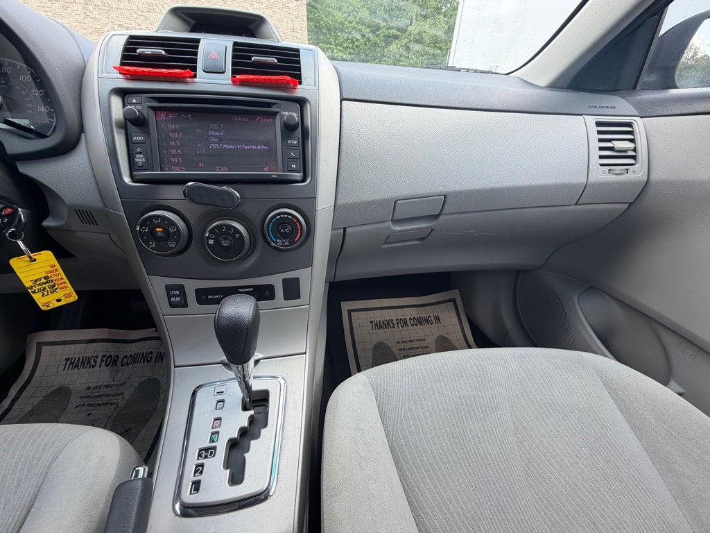 2013 Toyota Corolla Image 20