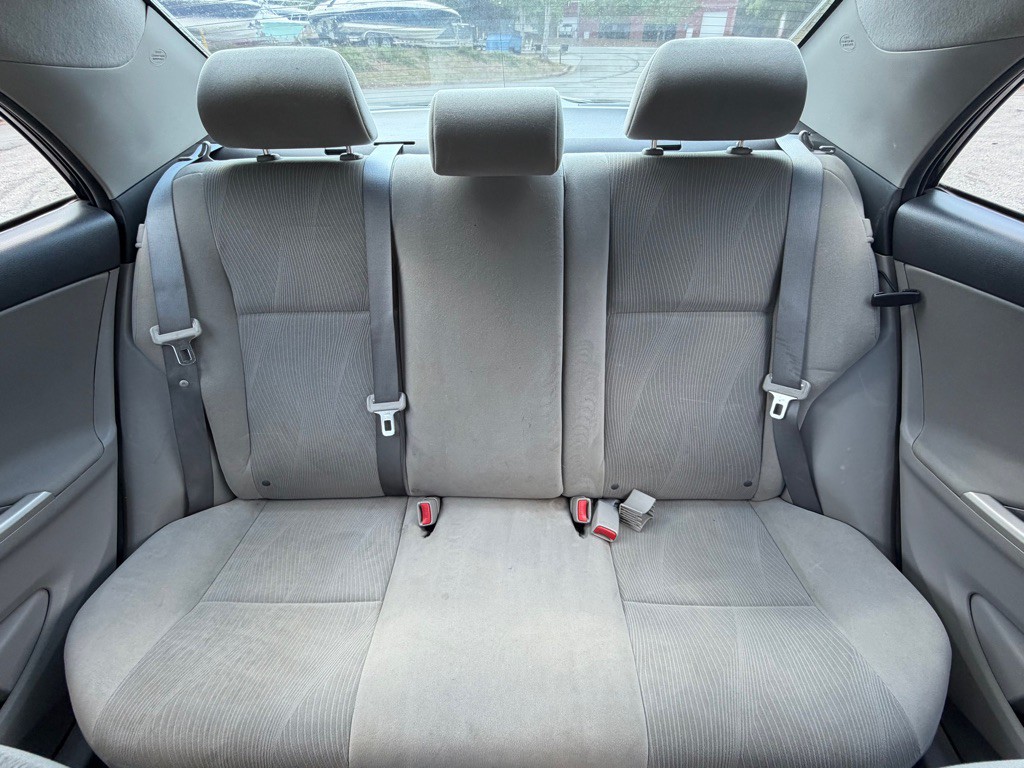 2013 Toyota Corolla Image 22