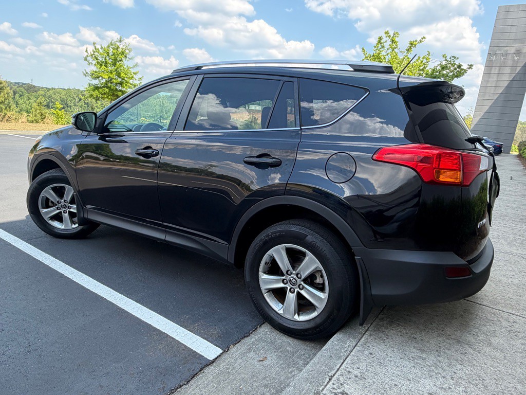 2015 Toyota Rav4 Image 8